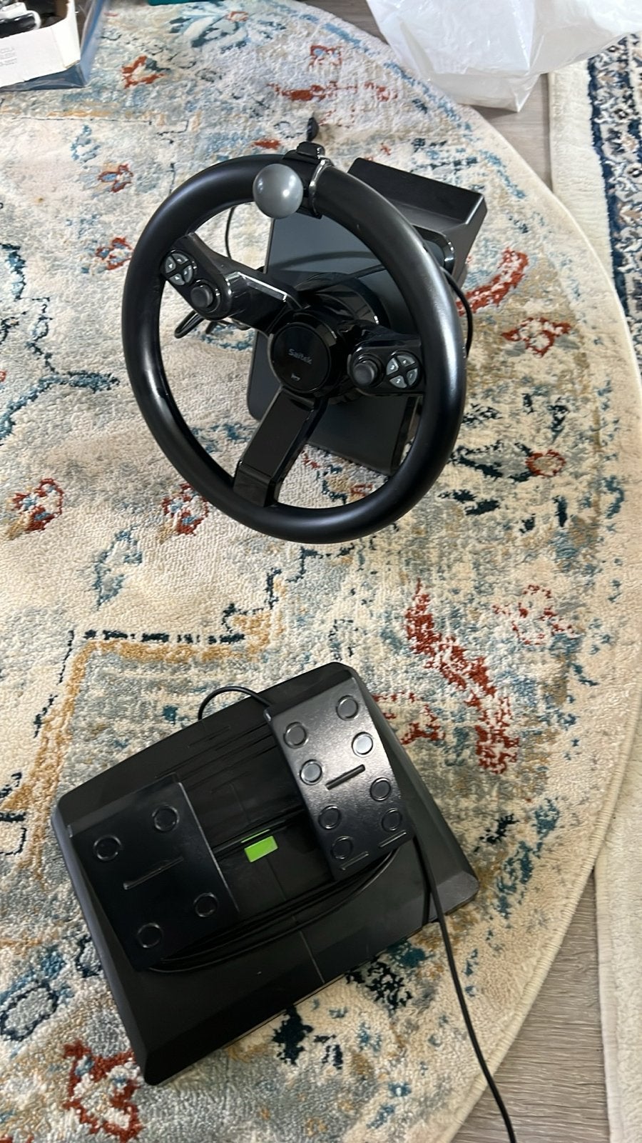 Saitek racestuur met pedalen voor game-ervaring, Racestuur, Gebruikt, PC, Overige merken
