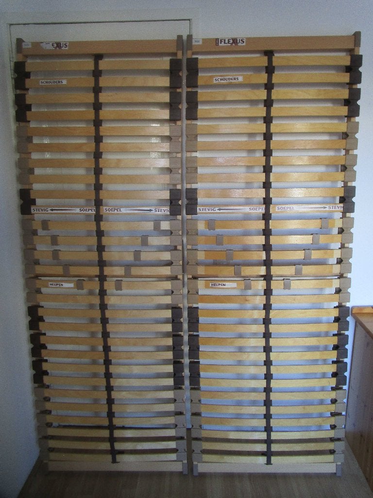 Two 70 x 200 cm slatted bed bases, Ophalen, Gebruikt, Tweepersoons, 140 cm