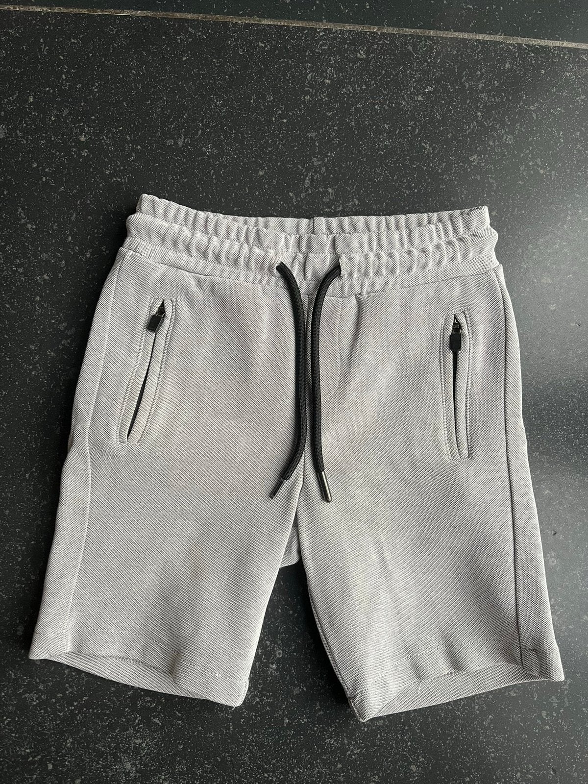 Jongens korte broek / sweat short grijs Cars Jeans mt 6/116, Ophalen of Verzenden, Zo goed als nieuw, Jongen, Broek