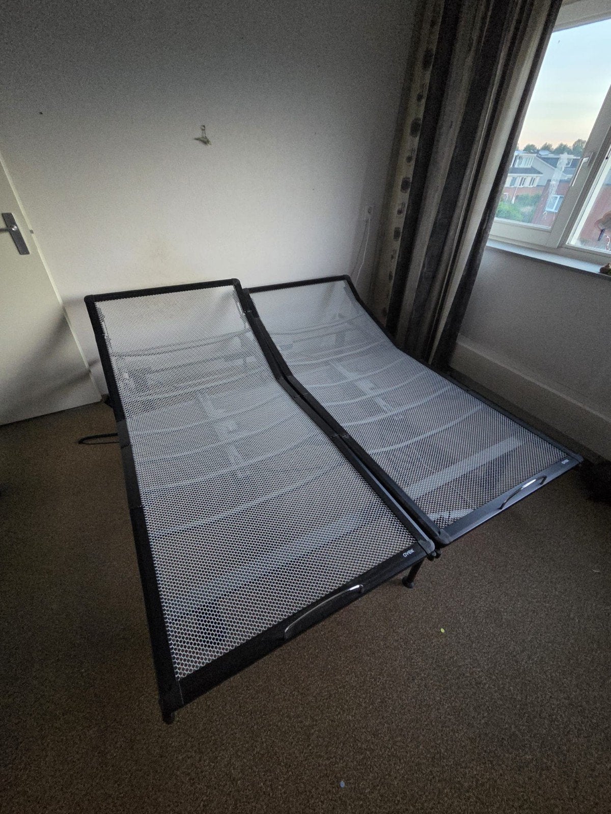 Avek Elektrisch Verstelbaar 2 persoons bed 200x180, Huis en Inrichting, Slaapkamer | Bedden, Gebruikt, Tweepersoons, 180 cm, 200 cm
