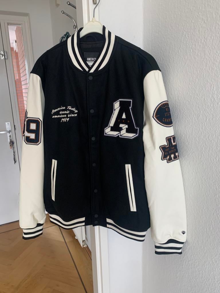 Baseball jacket ( heren ) maat Large, Kleding | Heren, Ophalen of Verzenden, Nieuw