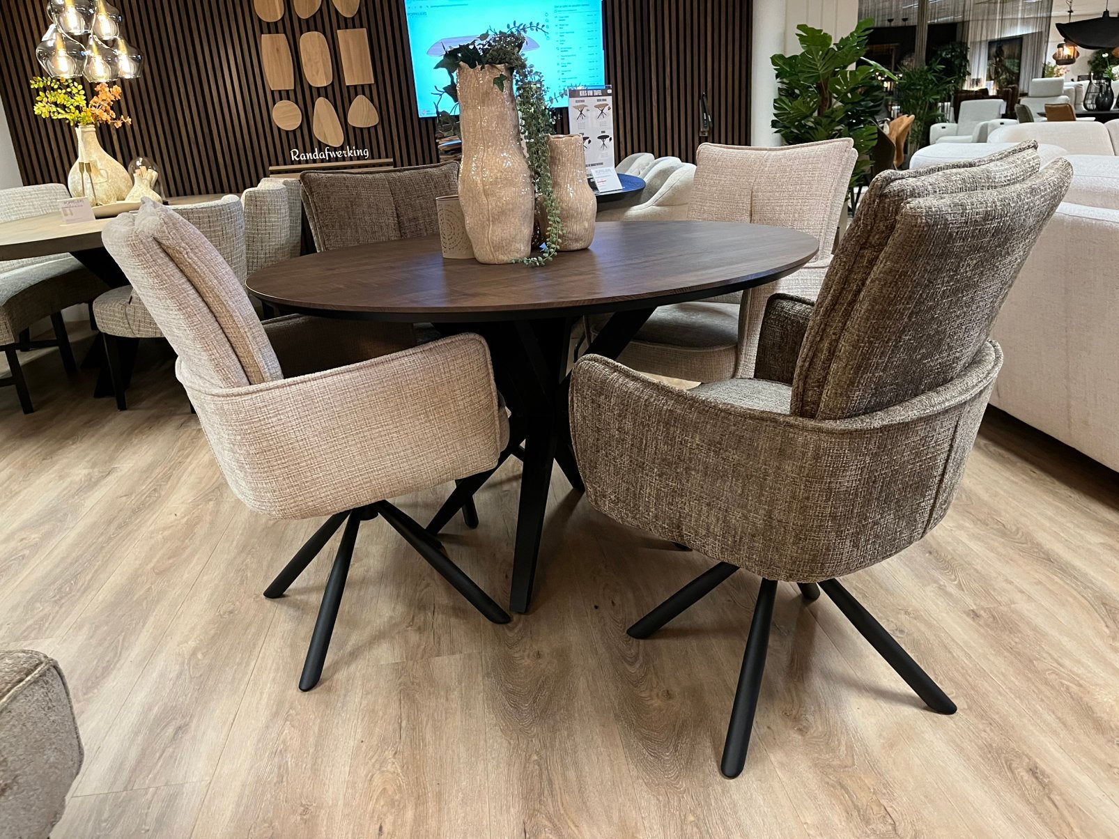 Nieuwe collectie eetstoelen draaibaar uit voorraad leverbaar, Huis en Inrichting, Stoelen, Ophalen, Nieuw, Grijs, Vier