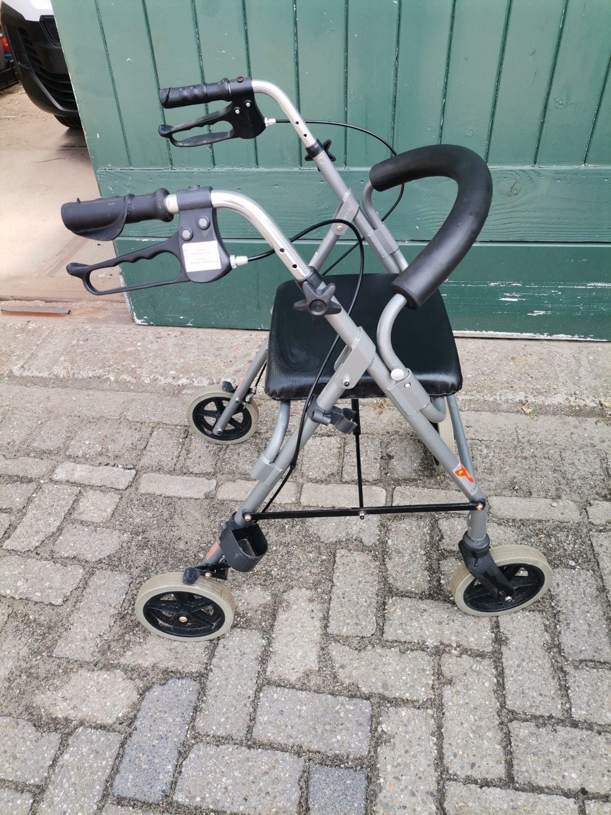 Inklapbare rollator met zitting., Diversen, Rollators, Gebruikt, Opvouwbaar, Ophalen