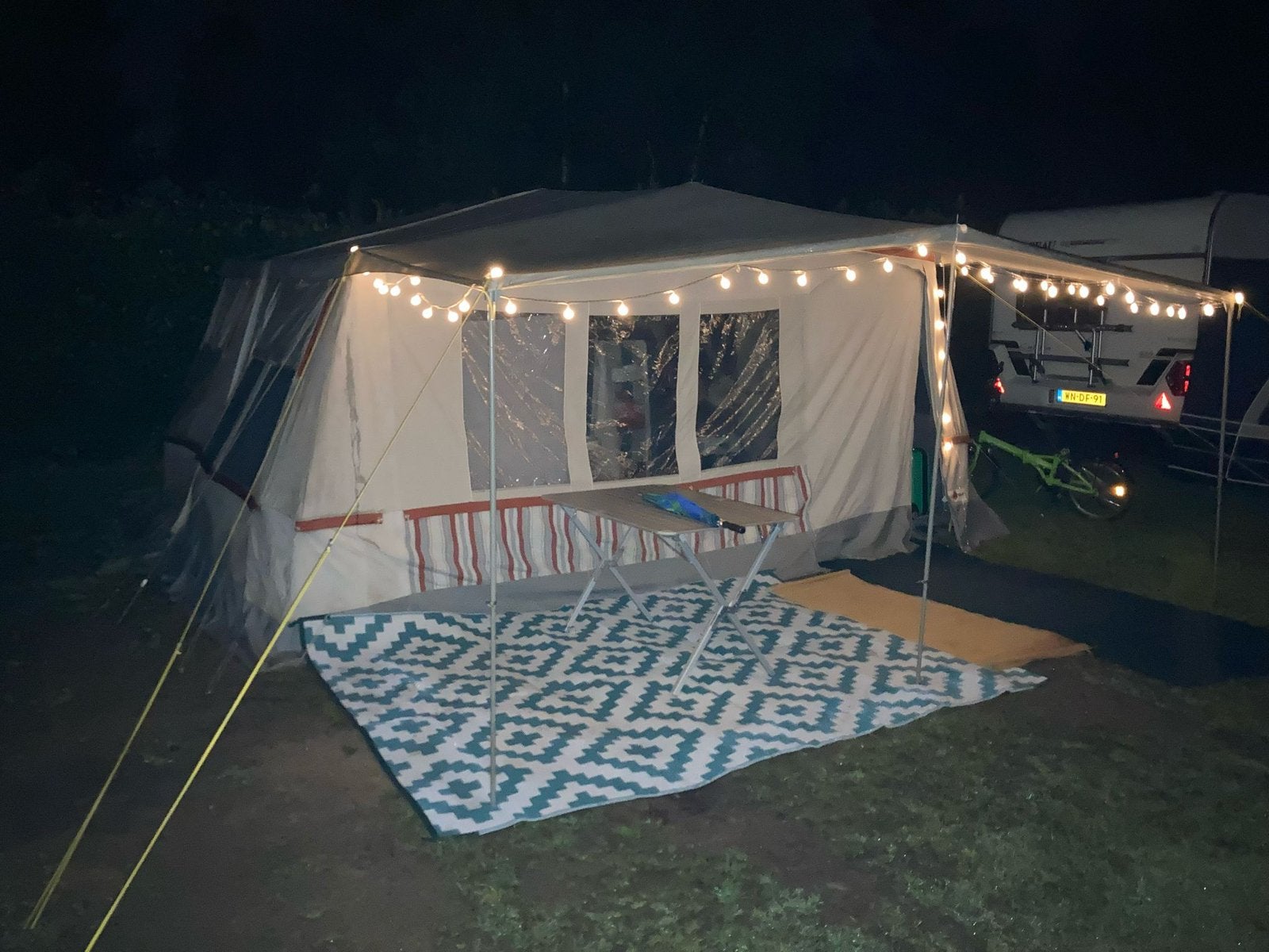 Vierpersoons tent met keuken, Ophalen, Gebruikt, Tot en met 4