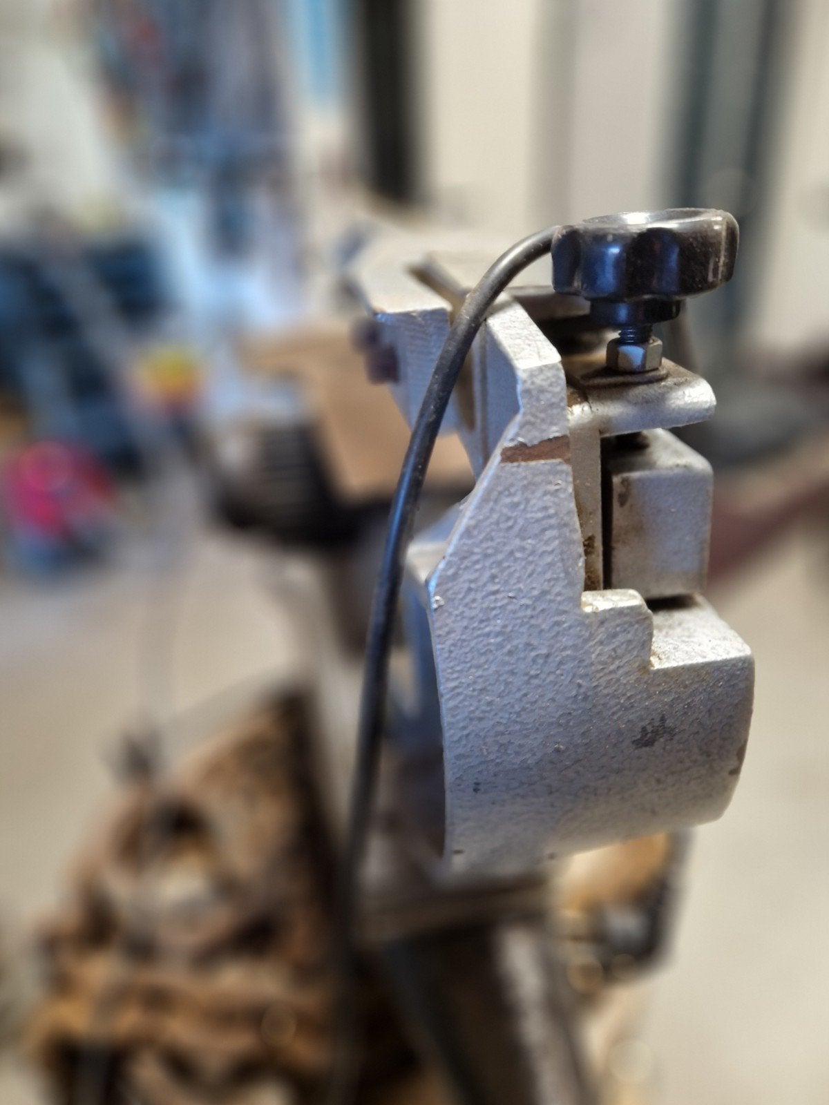 HUVEMA electrische figuurzaag., Ophalen, Huvema, 30 tot 70 mm, Figuurzaag