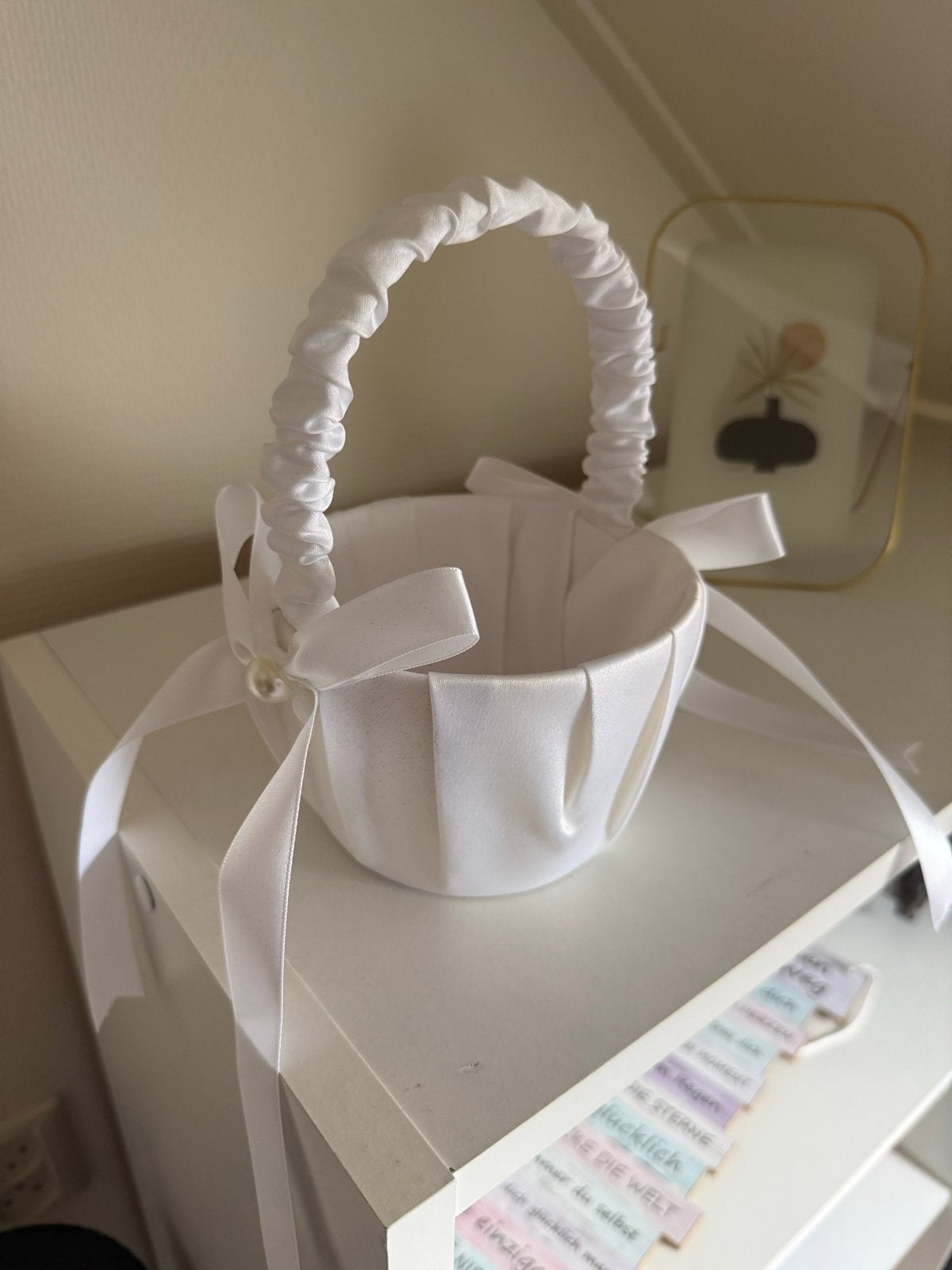 Bruidsmandje voor bloemblaadjes of decoratie, Ophalen, Zo goed als nieuw, Wit, Accessoires