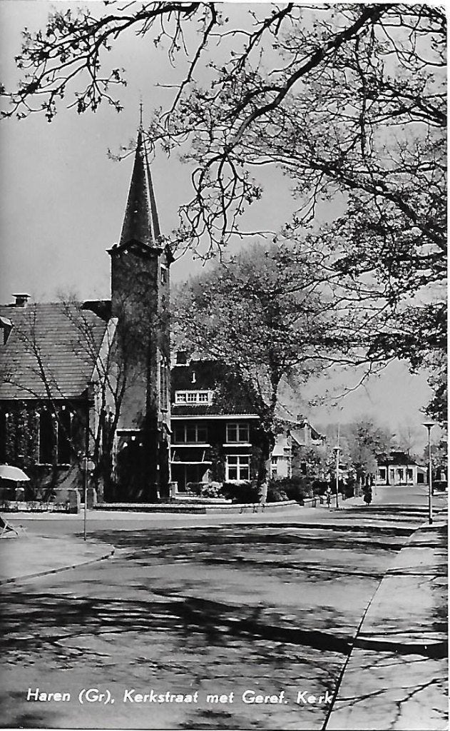 Haren kerkstraat met geref kerk oude ansichtkaart ( 5089 ), Ophalen of Verzenden, 1960 tot 1980, Gelopen, Groningen