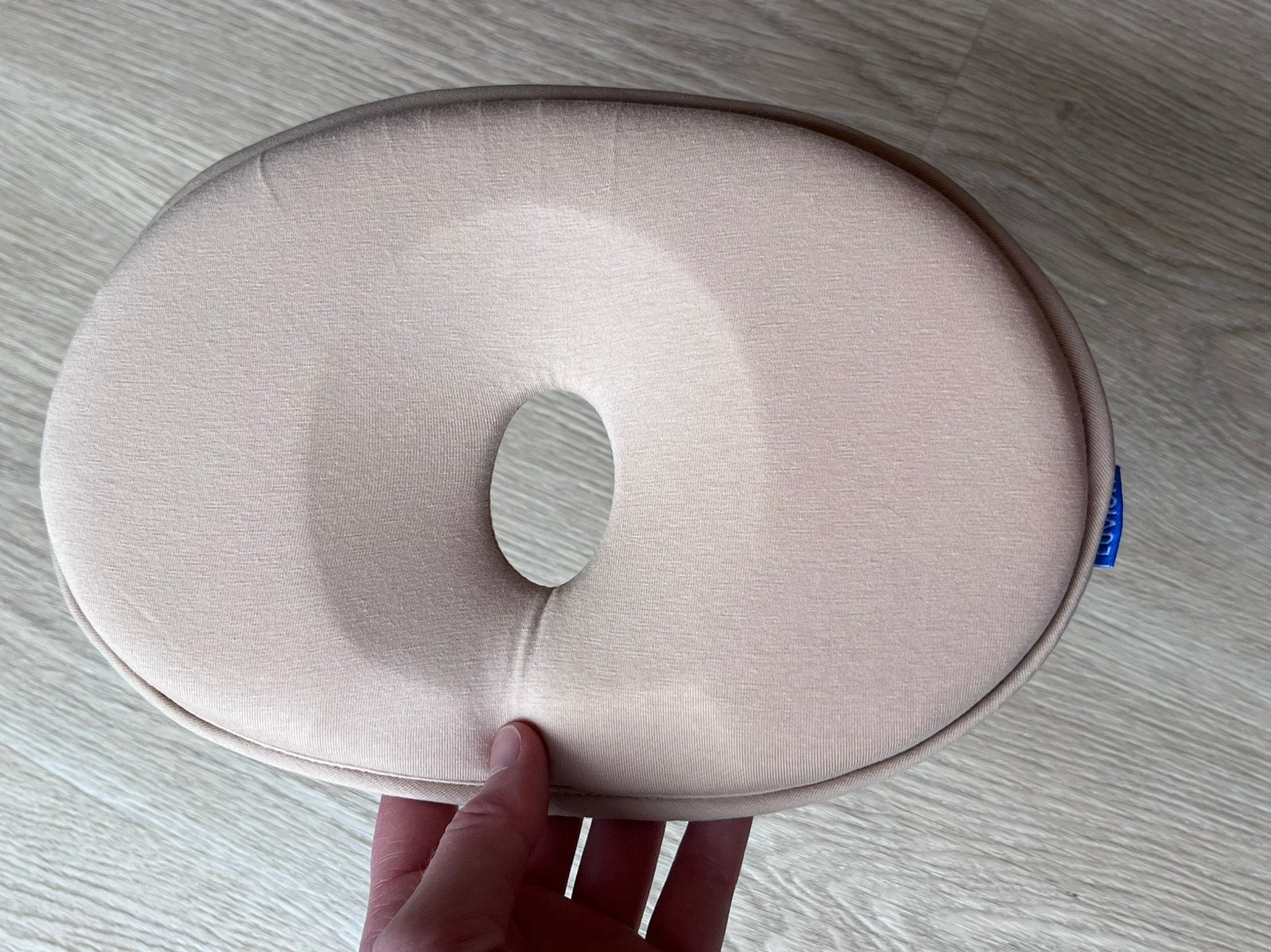 Ergonomisch babykussen Luvion Nieuwstaat!, Ophalen of Verzenden, Zo goed als nieuw