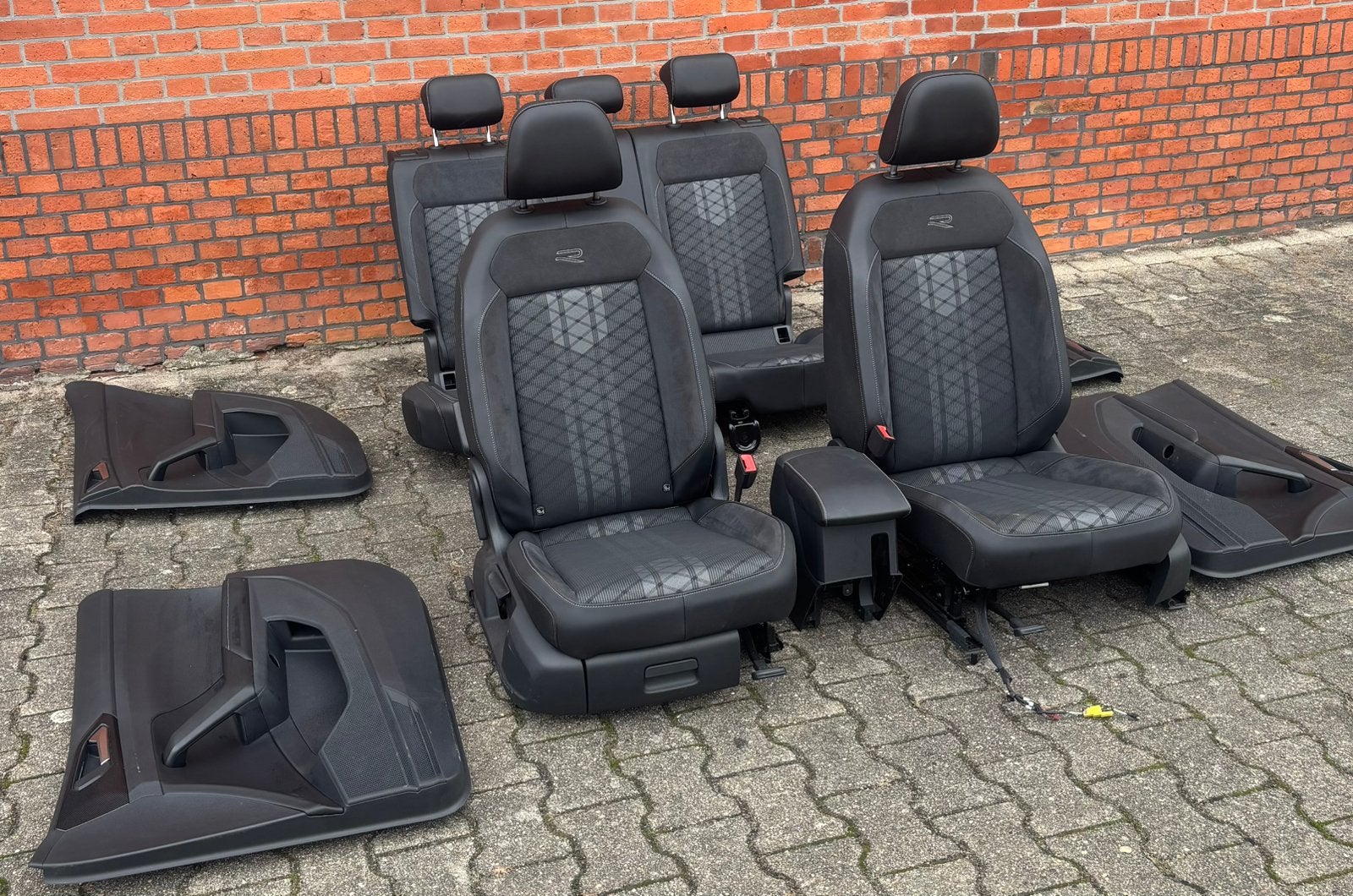Volkswagen t-cross r line interieur, Auto-onderdelen, Ophalen of Verzenden, Nieuw, Volkswagen
