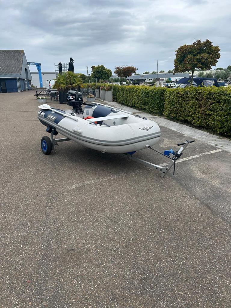 Rubberboot met 4pk parsun 4takt, en handtrailer, Ophalen