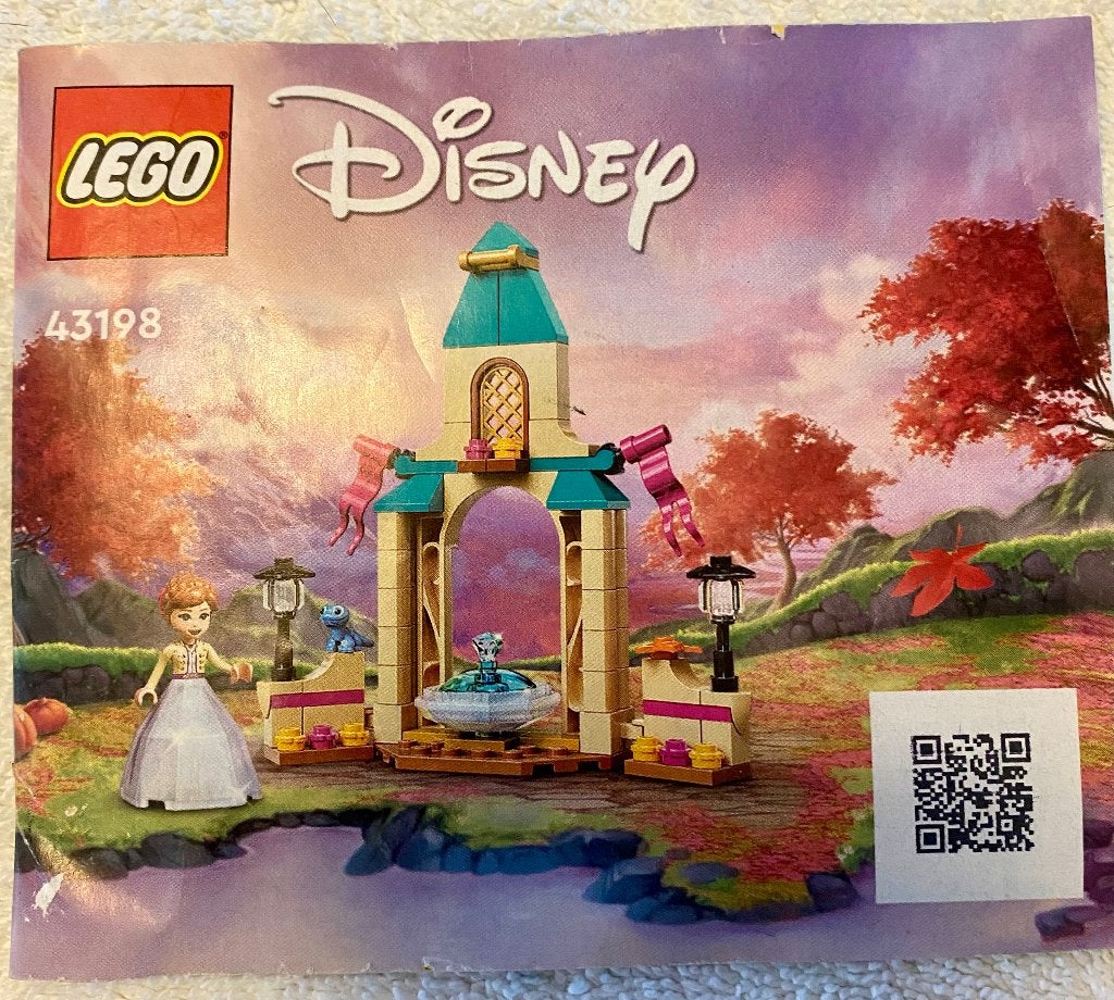 LEGO Disney 43198 Anna's Castle Courtyard (compleet), Compleet, Lego, Ophalen of Verzenden, Zo goed als nieuw