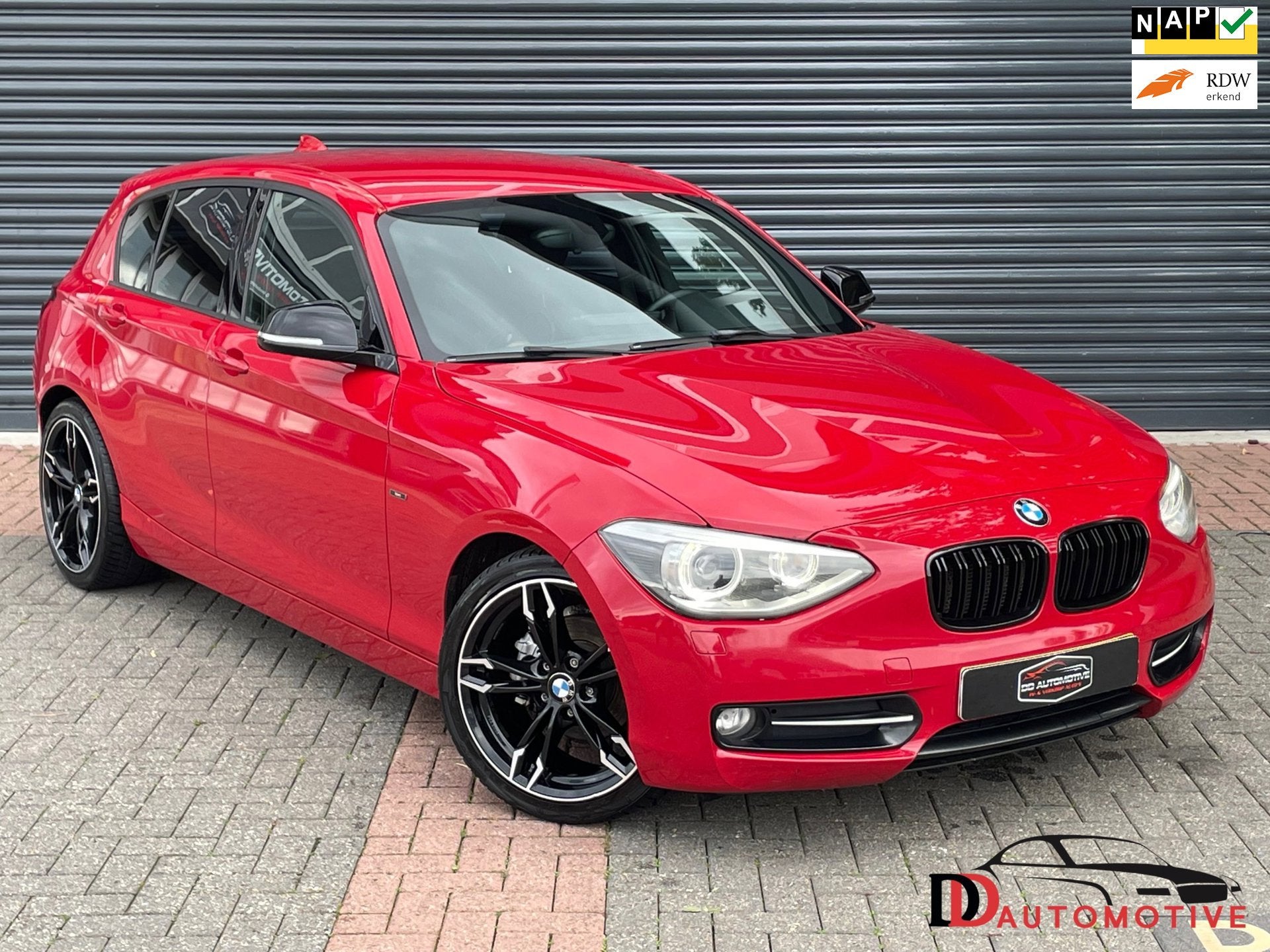 BMW 1-serie 116i Business Sport Line Xenon | Navi | Pdc | 18, Auto's, 1-Serie, Gebruikt, Zwart, 4 cilinders