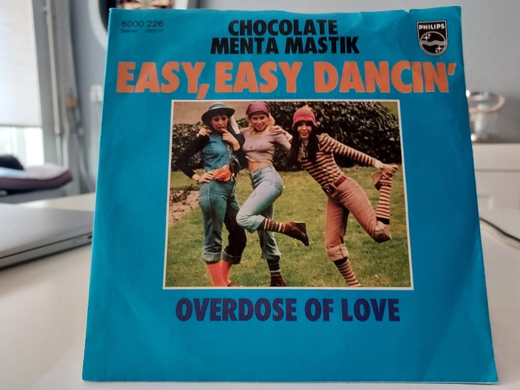 7" Single Chocolate Menta Mistik - Easy, Easy Dancin' / Over, Ophalen of Verzenden, Gebruikt, Pop
