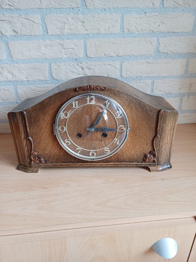Kienzle Napoleonshoed klok met orginele sleutel, Ophalen of Verzenden