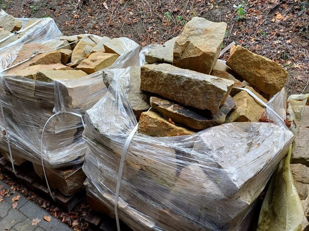 Te koop : zeer mooie zandstenen brokken, Ophalen, Zo goed als nieuw, Zandsteen, Kei