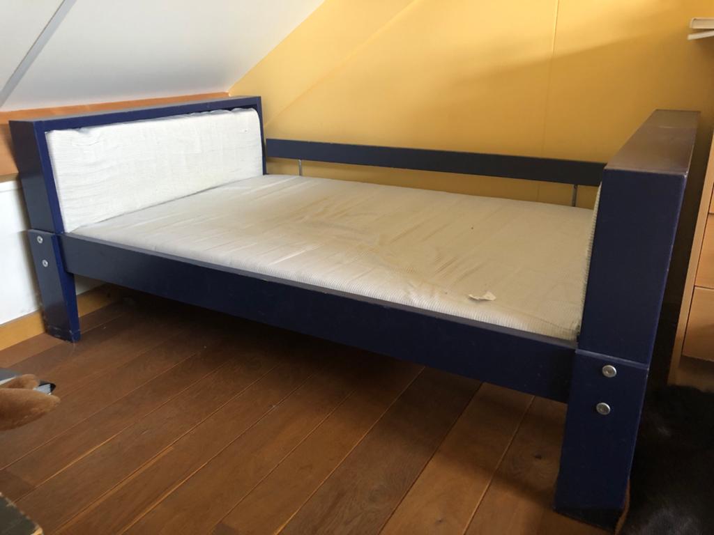 IKEA VIKARA meegroeibed, Ophalen, 90 cm, Eenpersoons, Blauw