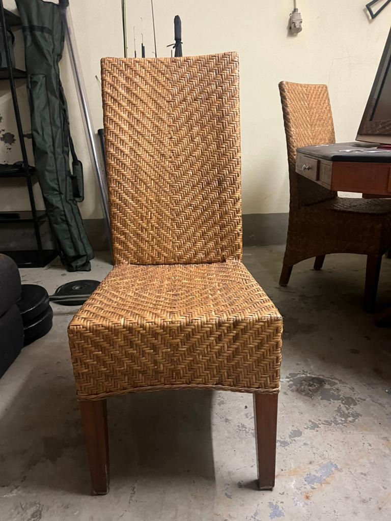 Rieten eetkamer stoel 4 stuks, Huis en Inrichting, Stoelen, Ophalen, Zo goed als nieuw, Bruin