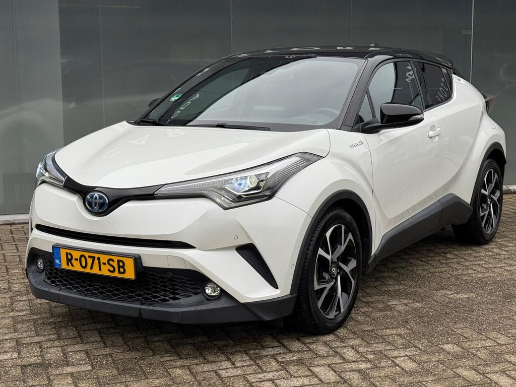 Toyota C-HR 1.8 Hybrid Adventure Bi-Tone JBL|Dealer Onderhou, Adaptive Cruise Control, 4 cilinders, Wit, 26 km/l