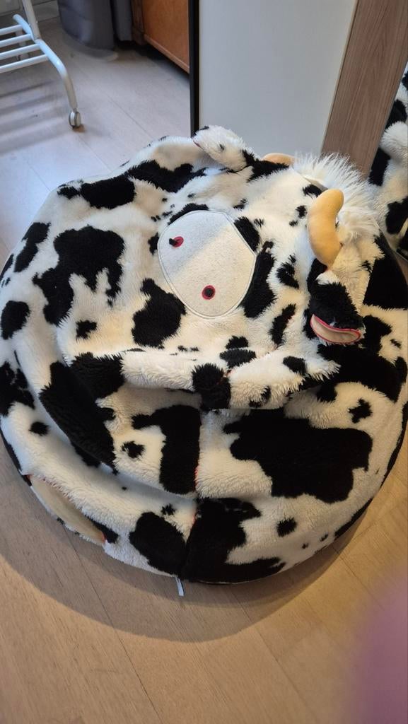Grote poef met koeienprint, Ophalen, Gebruikt, Rond, 75 tot 100 cm