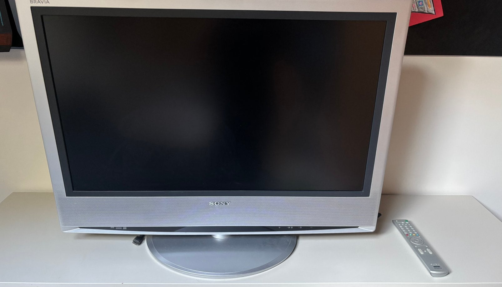 Sony Bravia LCD TV + afstandsbediening – nette staat, Ophalen, Zo goed als nieuw, 50 Hz, Sony