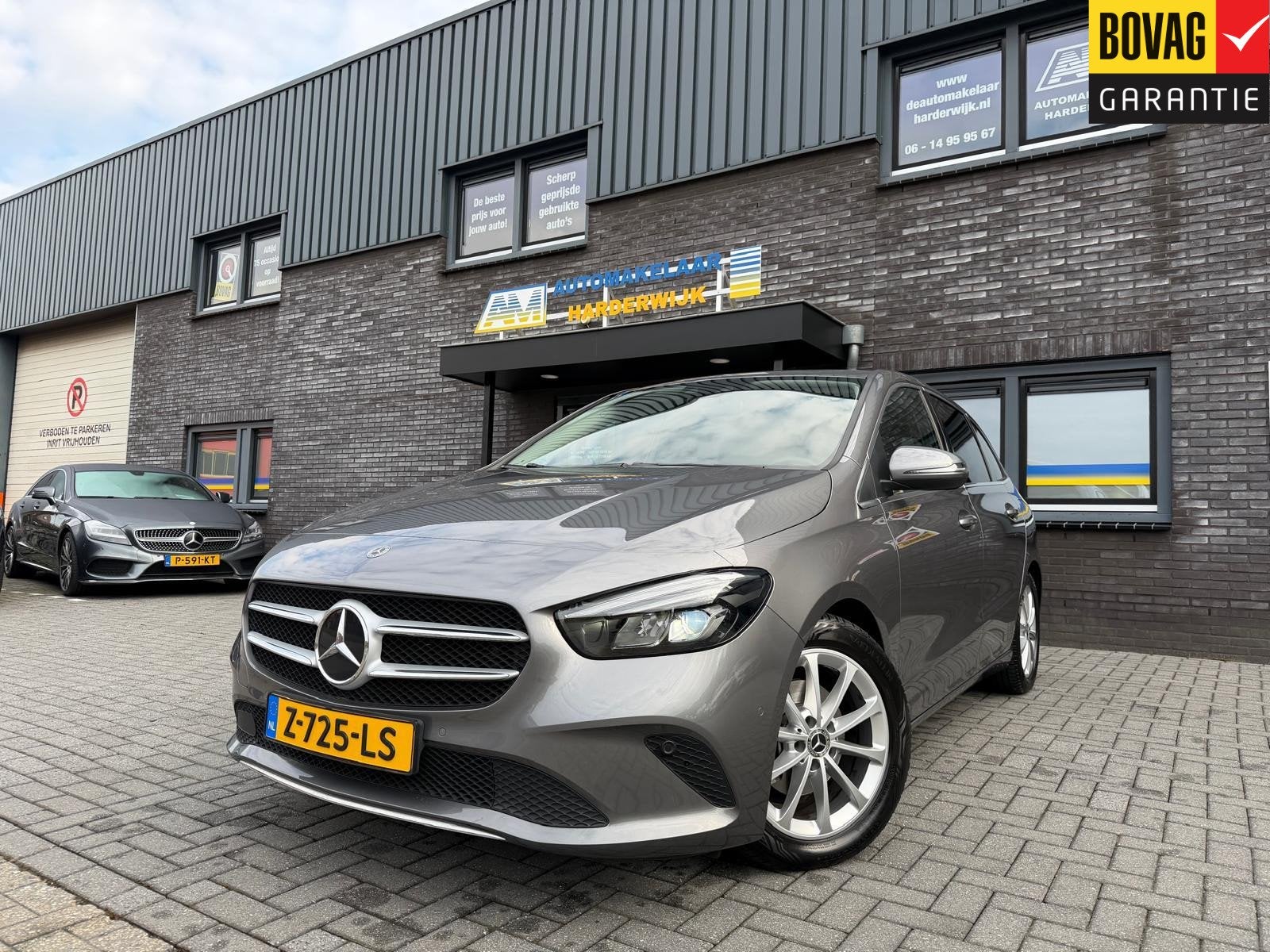 Mercedes-Benz B-klasse 180 Business Solution AMG | 1E EIGENA, Auto's, 136 pk, Gebruikt, 4 cilinders, 700 kg