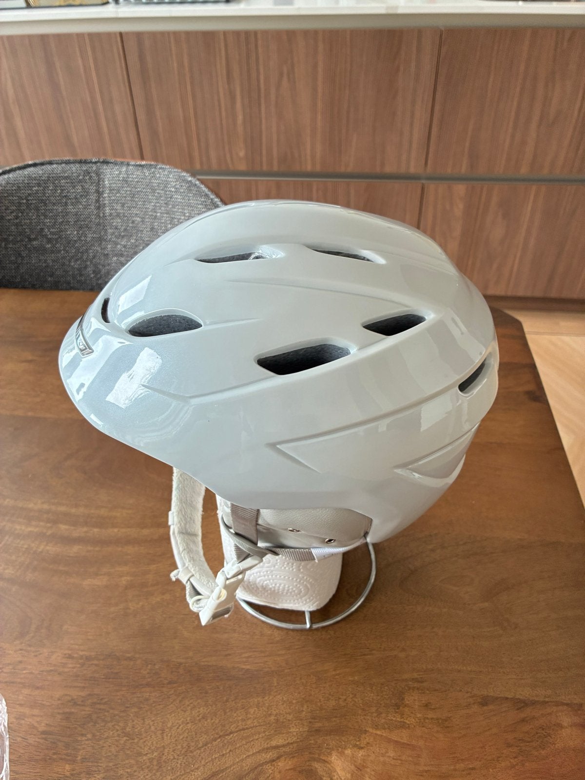 Giro Dames Skihelm Maat S, Overige typen, Zo goed als nieuw, Skiën, Ophalen