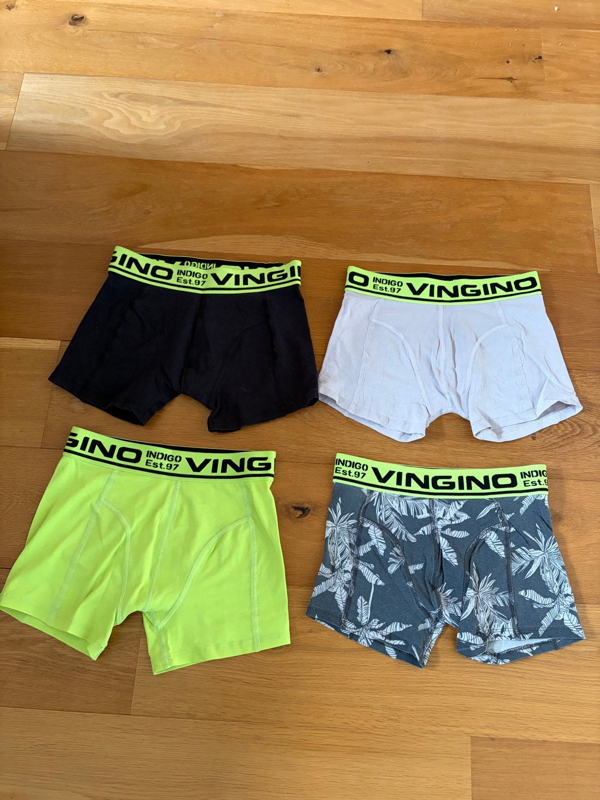 4 Vingino onderbroeken maat L 146/152, Ophalen of Verzenden, Zo goed als nieuw, Jongen, Nacht- of Onderkleding