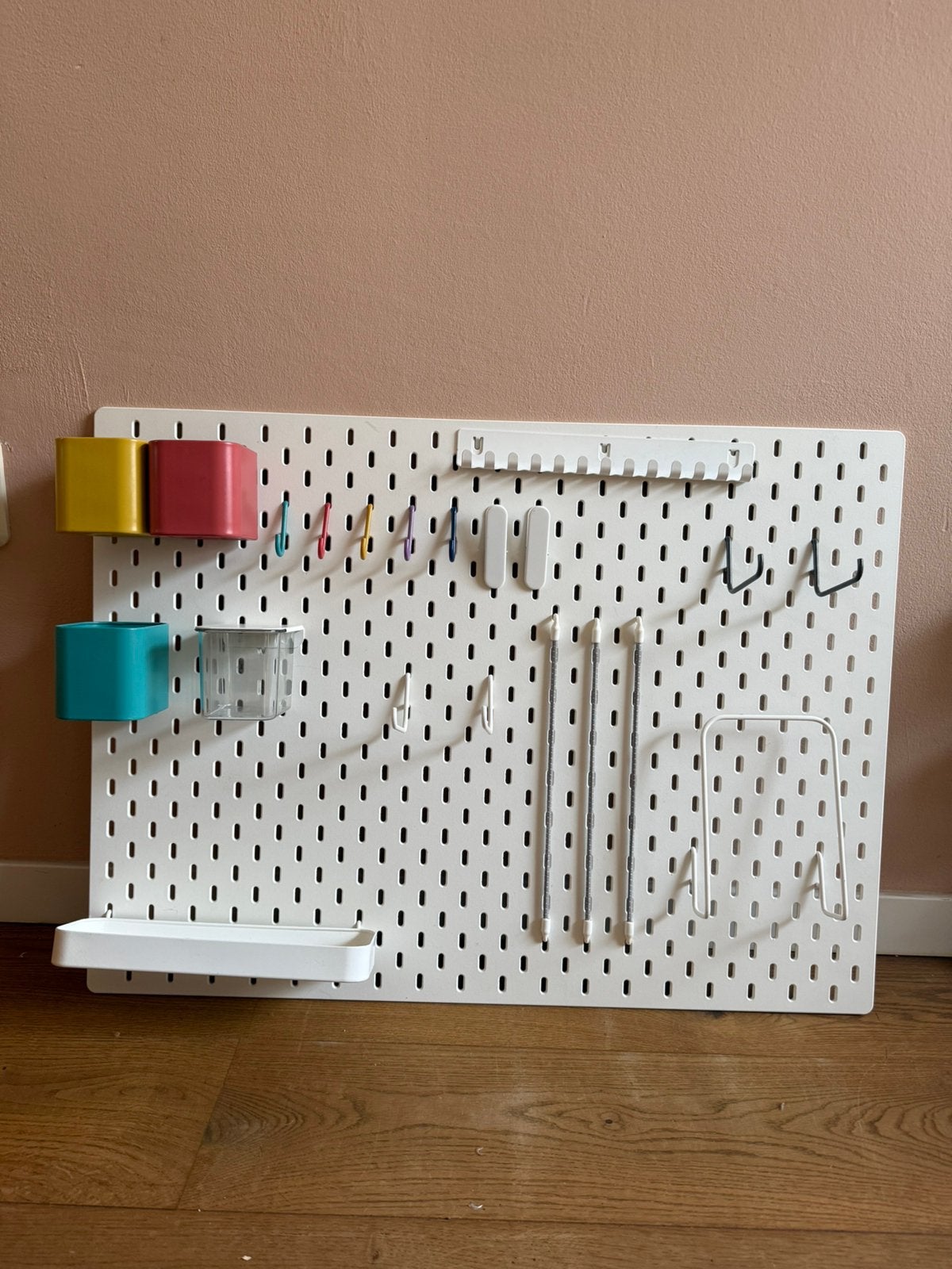 IKEA SKÅDIS pegboard wit 76x56 cm + Grote Set Accessoires, Ophalen, Gebruikt, Overige typen