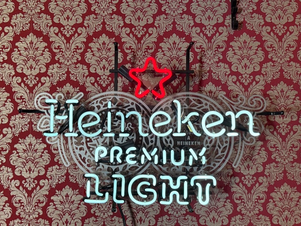 ZELDZAAM Heineken neon reclame lichtbak, Verzamelen, Merken en Reclamevoorwerpen, Ophalen, Gebruikt, Lichtbak of (neon) lamp