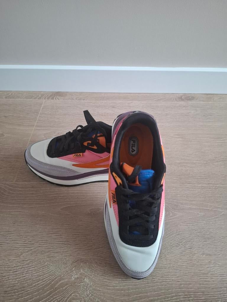 Fila sneakers in maat 37 (36) - Zo goed als nieuw, Ophalen, Overige kleuren, Fila, Sneakers of Gympen