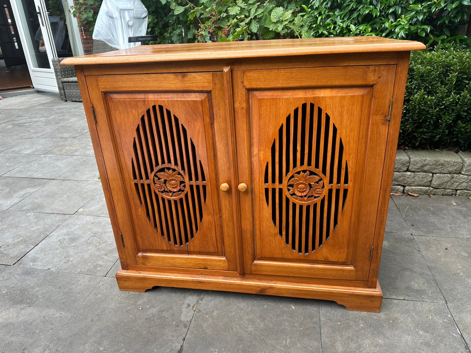 Teak Houten Koloniale Kast – 90  50  80 cm, Huis en Inrichting, Kasten | Dressoirs, Ophalen, Teakhout, Zo goed als nieuw, Teak houten koloniale kast