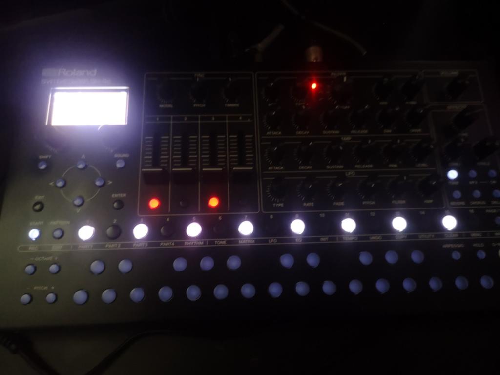 Roland SH-4d Synthesizer - Nieuwstaat, Ophalen of Verzenden