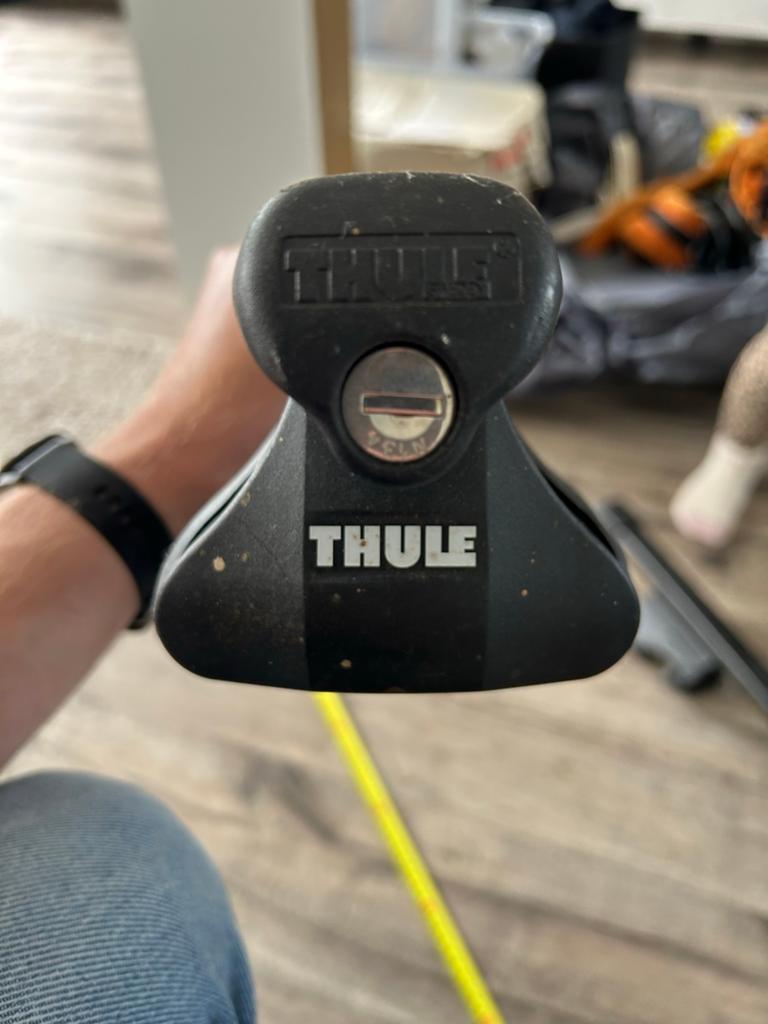 Thule dakdragers 125cm met slot en sleutels, Ophalen, Zo goed als nieuw