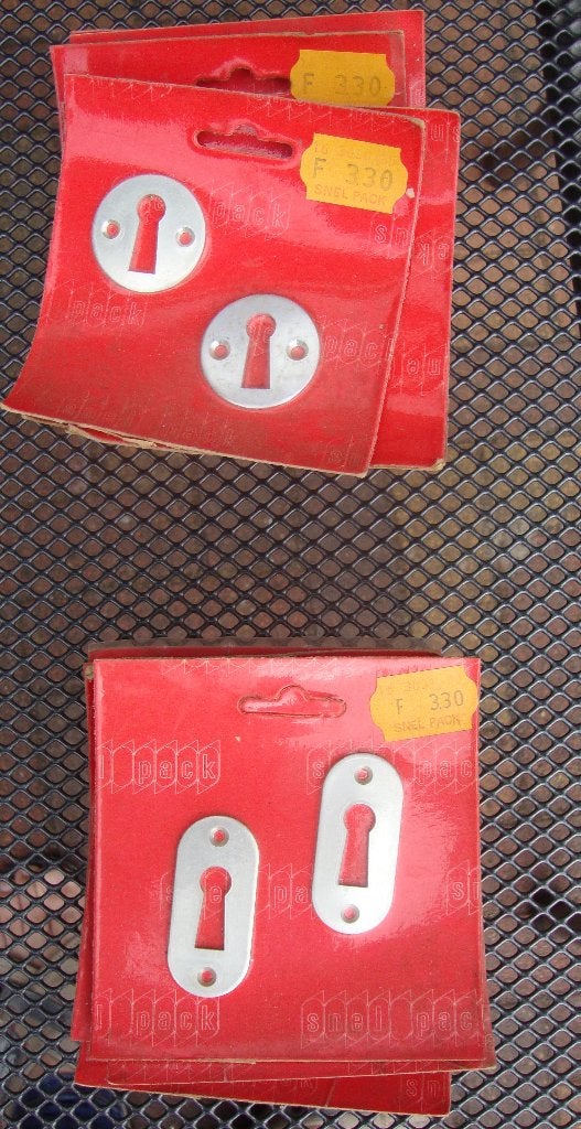 sleutelgat plaatjes 2 voor € 0,50 op=op, Ophalen of Verzenden, Nieuw, Overige materialen, Overige typen
