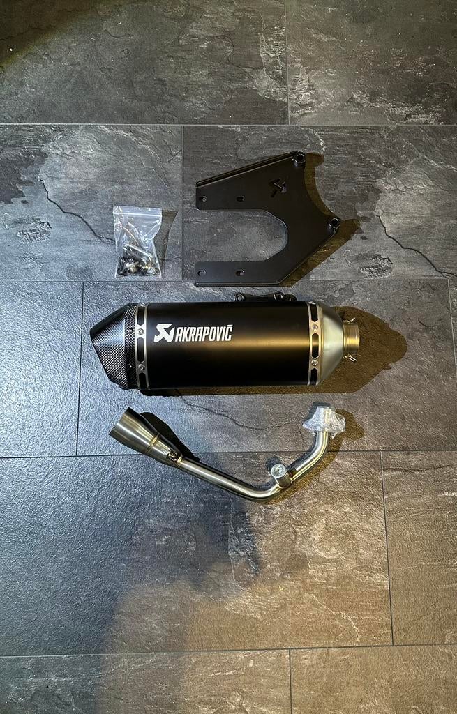 Akrpovic vespa sprint/primavera e4/e5 50/80cc (nieuw), Ophalen of Verzenden, Zo goed als nieuw