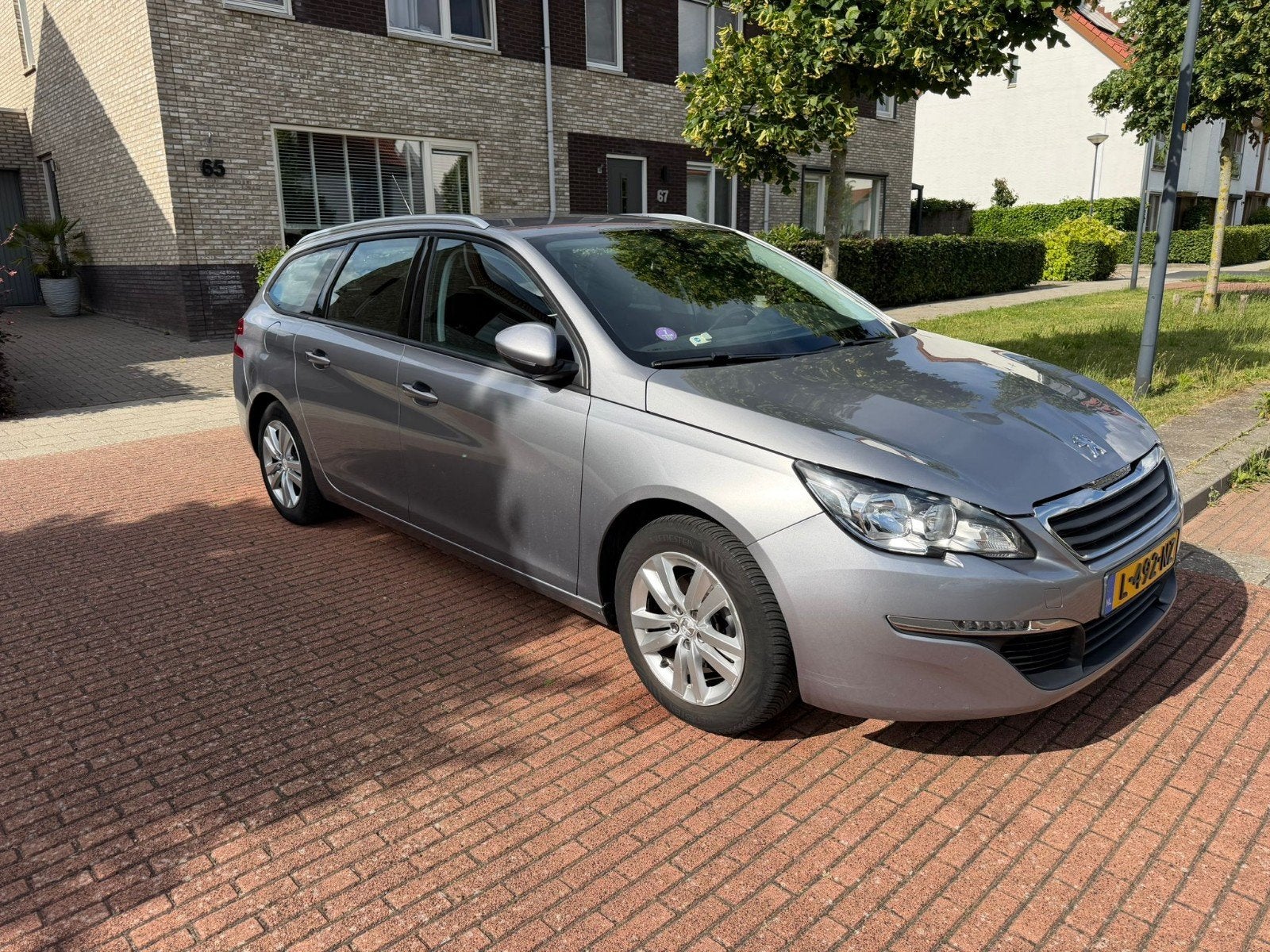 Peugeot 308 1.2 E-thp, nieuwe APK + groot onderhoud gehad, Auto's, Voorwielaandrijving, 1199 cc, 1165 kg, 57 €/maand