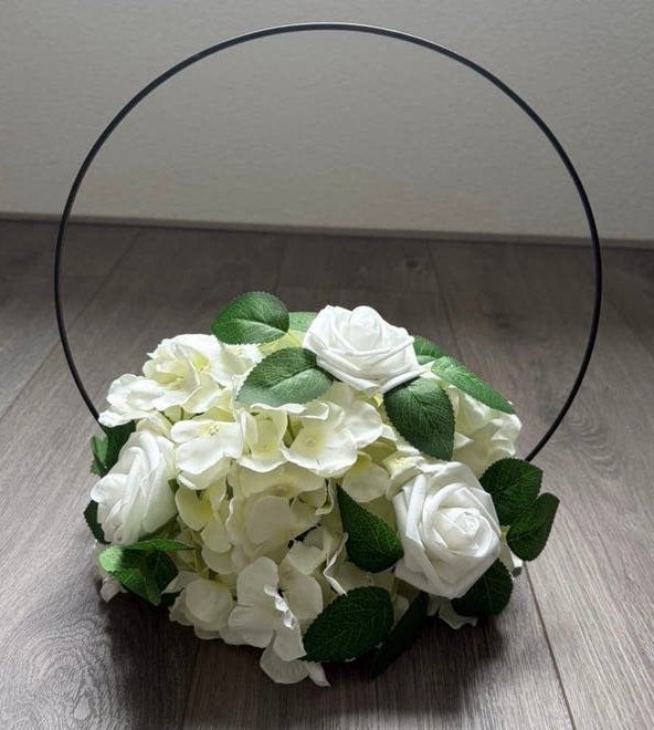 Kunstbloemstuk met witte rozen en hortensia's, Ophalen, Binnen, Nieuw, Wit