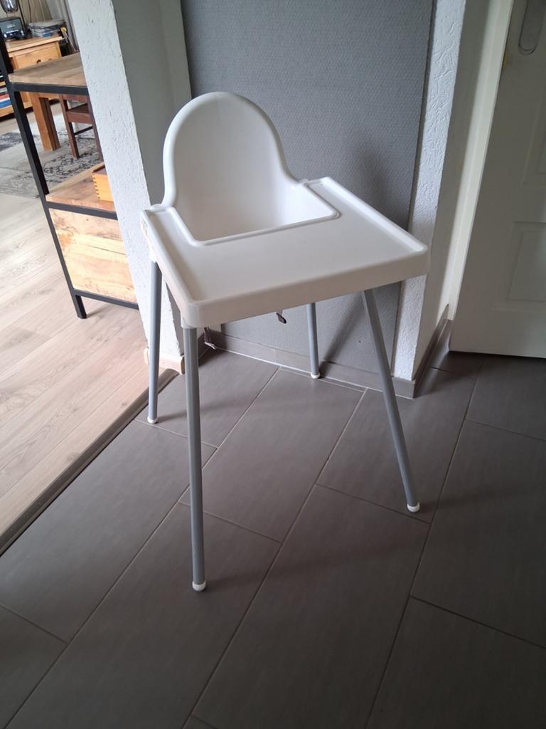 IKEA Antilop kinderstoel met blad en riempjes, Ophalen of Verzenden