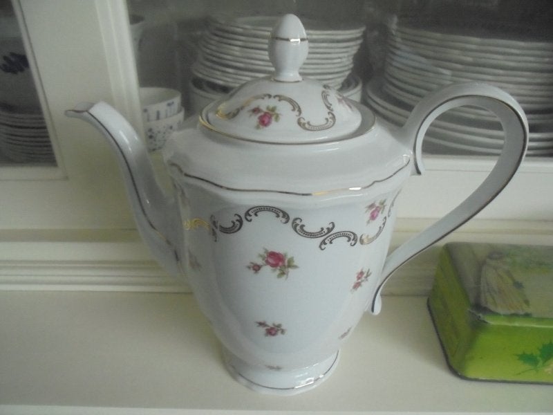 Delen Brocante Roosjes servies Bavaria, Antiek en Kunst, Antiek | Servies los, Ophalen of Verzenden