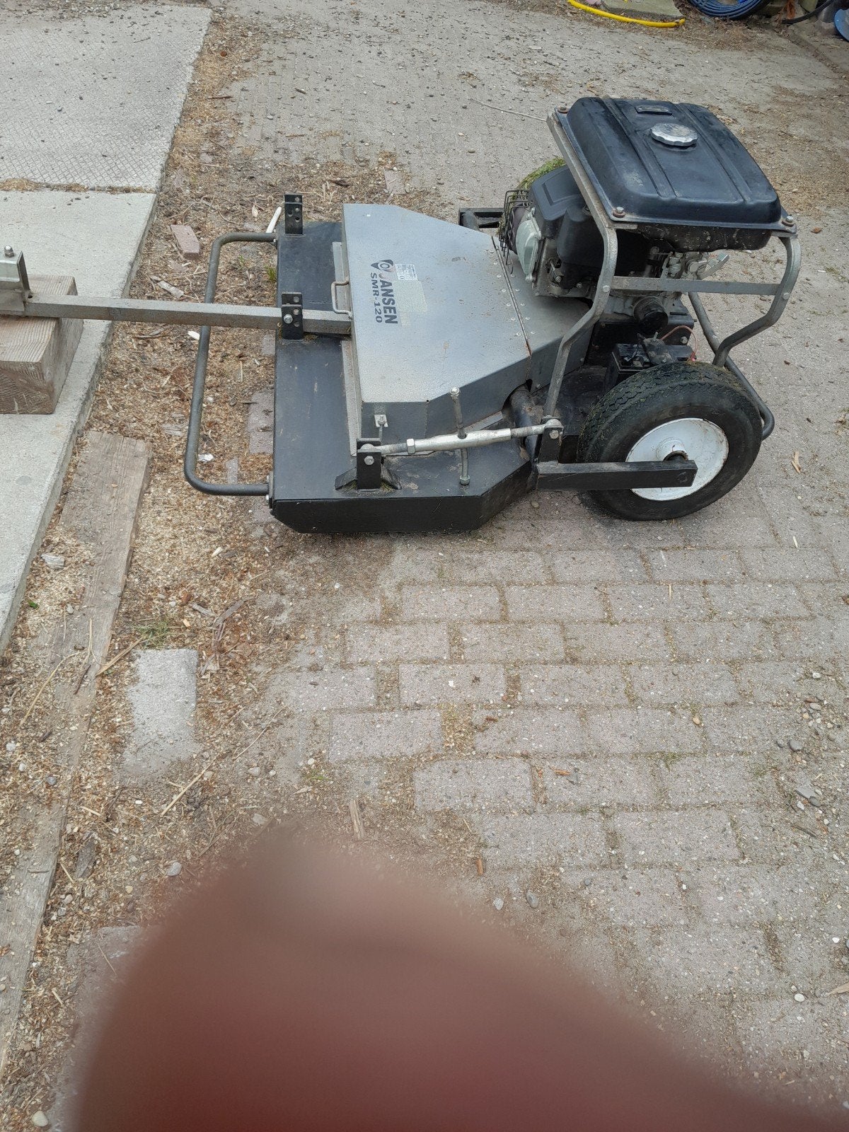Grasmaaier, Ophalen