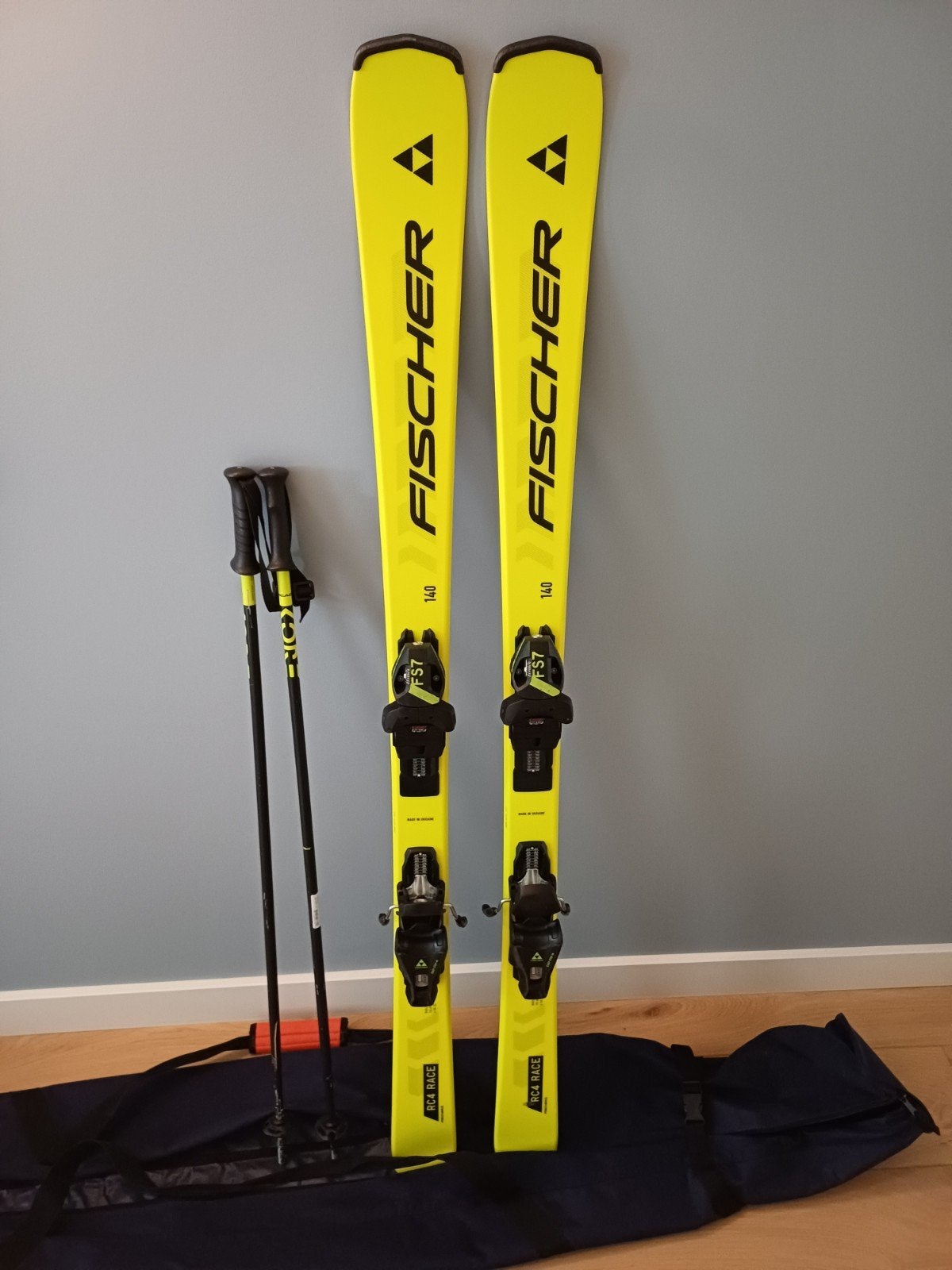 Fischer ski's 140 cm met stokken en skitas, Ophalen, 140 tot 160 cm, Fischer, Zo goed als nieuw