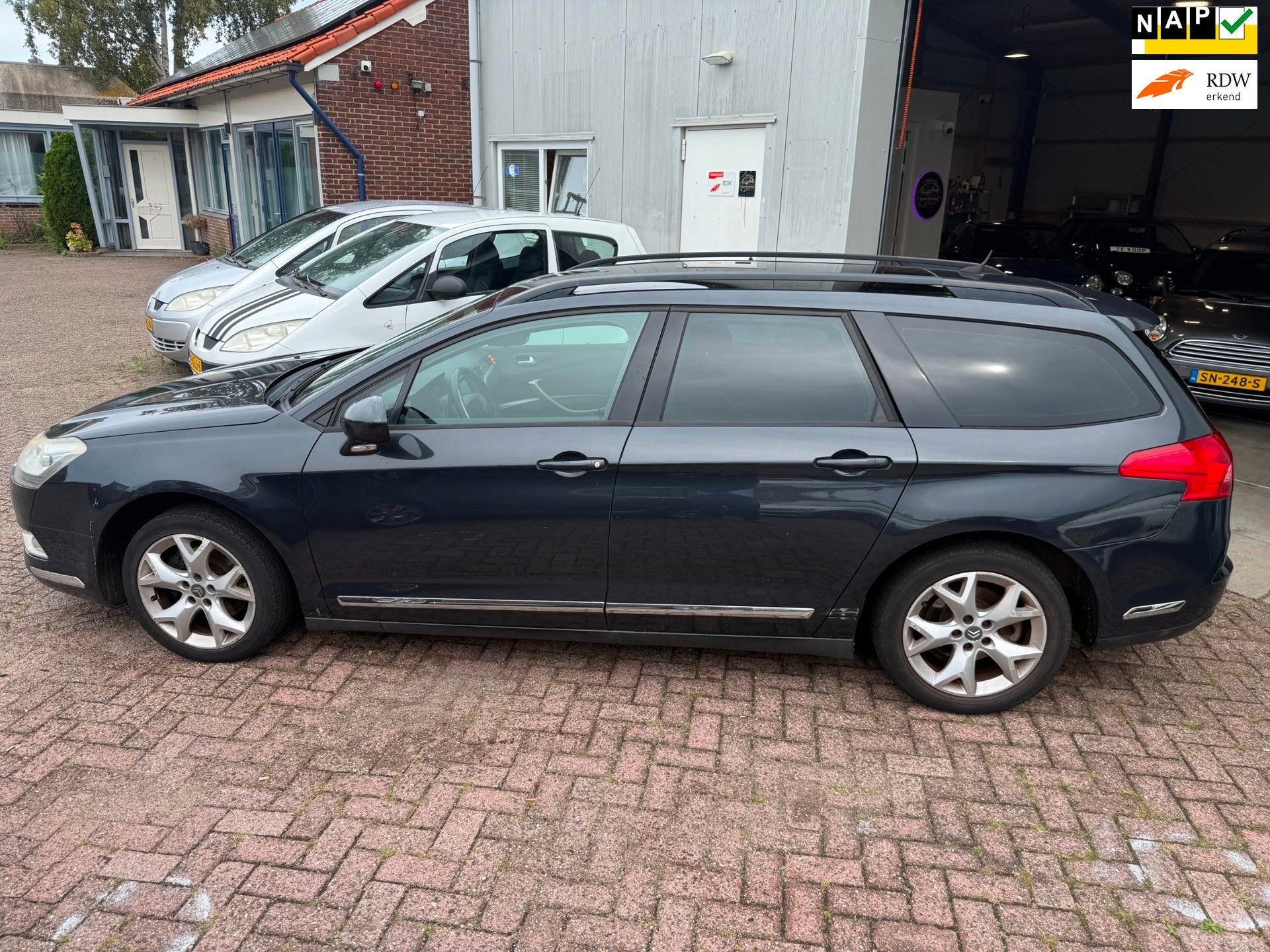Citroen C5 Tourer 1.6 THP Business AUTOMAAT!, Euro 5, Gebruikt, Parkeersensor, Leder en Stof