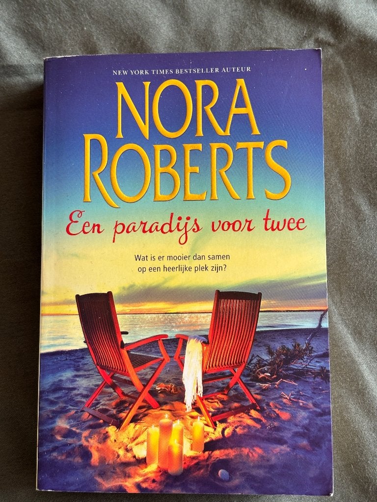 Dubbelroman: Een paradijs voor twee van Nora Roberts, Boeken, Ophalen of Verzenden, Gelezen, Nora Roberts, Amerika