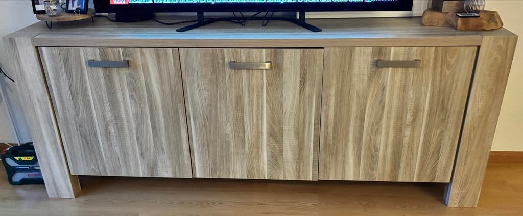 Modern dressoir met 3 deuren - Houtlook, Huis en Inrichting, Kasten | Dressoirs, Gebruikt, 100 tot 150 cm, 25 tot 50 cm, Met deur(en)