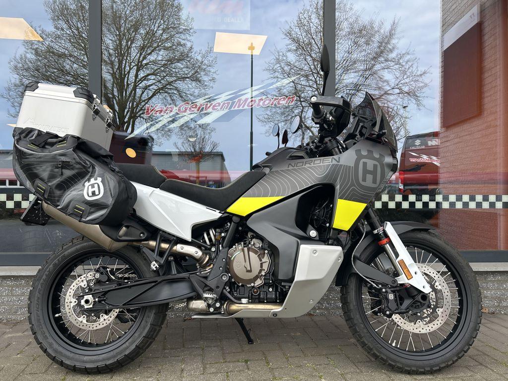 HUSQVARNA 901 NORDEN 2022, Bedrijf, Toermotor