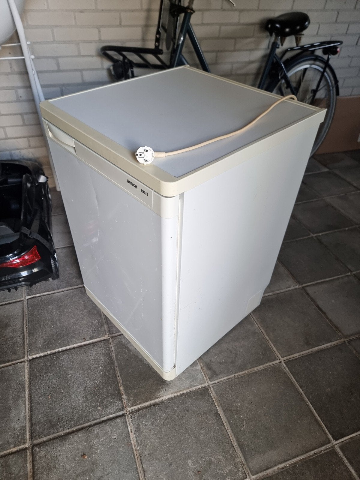 Bosch Tafelmodel Vriezer - Compact en Praktisch, Gebruikt, Minder dan 85 cm, Minder dan 60 cm, Vrijstaand