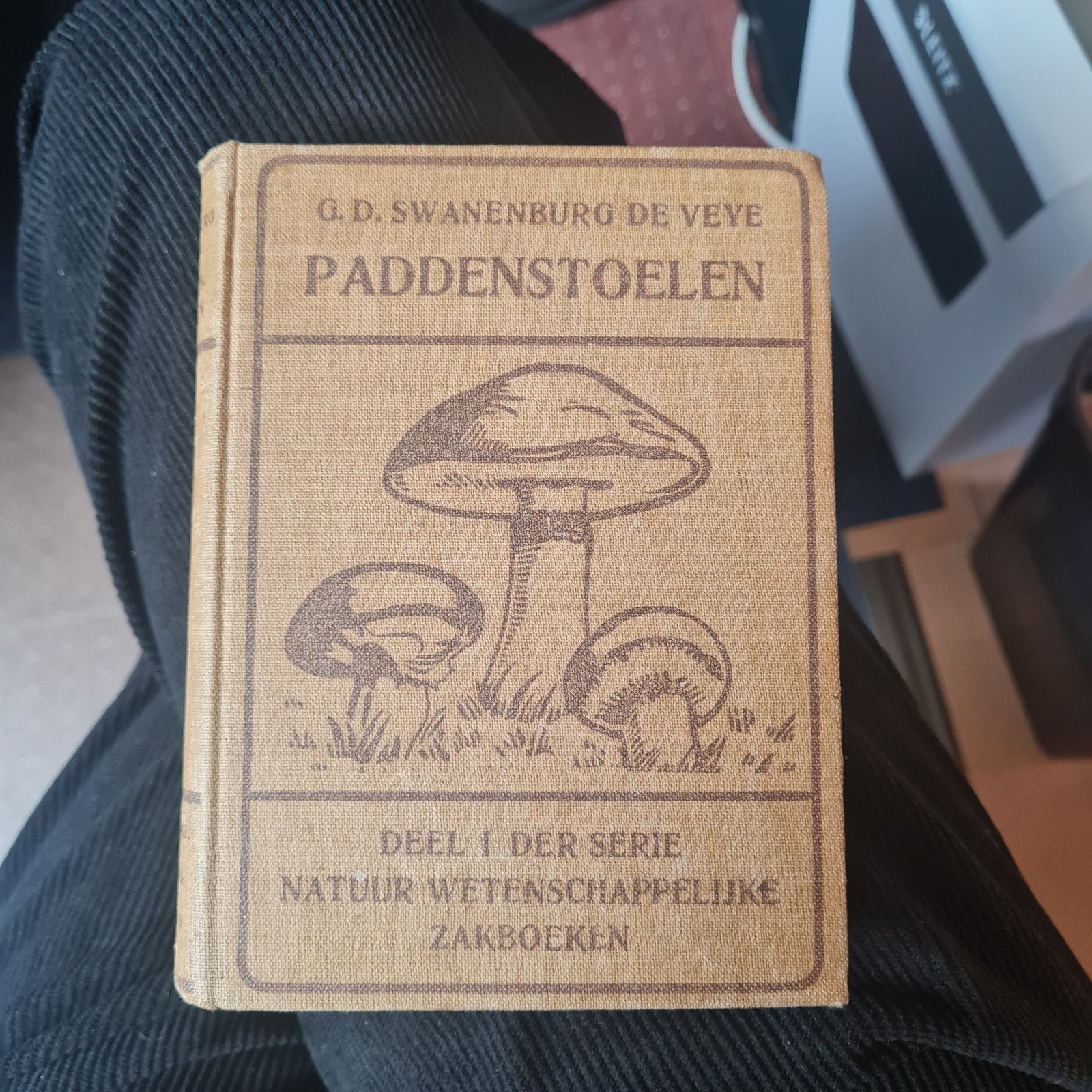 Paddenstoelen - G.D. Swanenburg de Veye (Deel 1), Ophalen of Verzenden, Gelezen, Natuur algemeen, G.D. Swanenburg de Veye