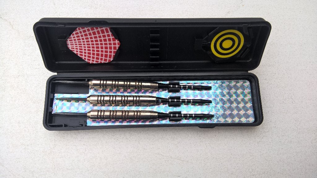 TE koop aangeboden mooi darts bord pijlen. doe gepast bod., Ophalen of Verzenden, Nieuw, Pijlen, Soft tip