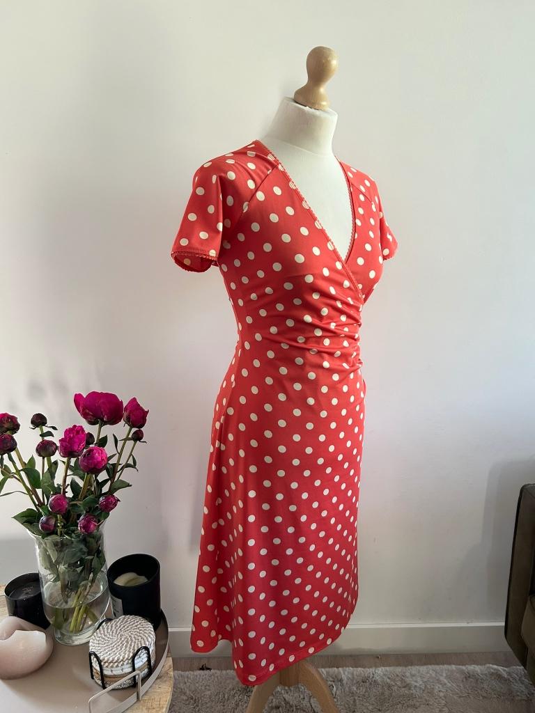 King Louie maat L polka koraal witte crossdress jurk 3280, Kleding | Dames, Jurken, Maat 42/44 (L), Oranje, Ophalen of Verzenden