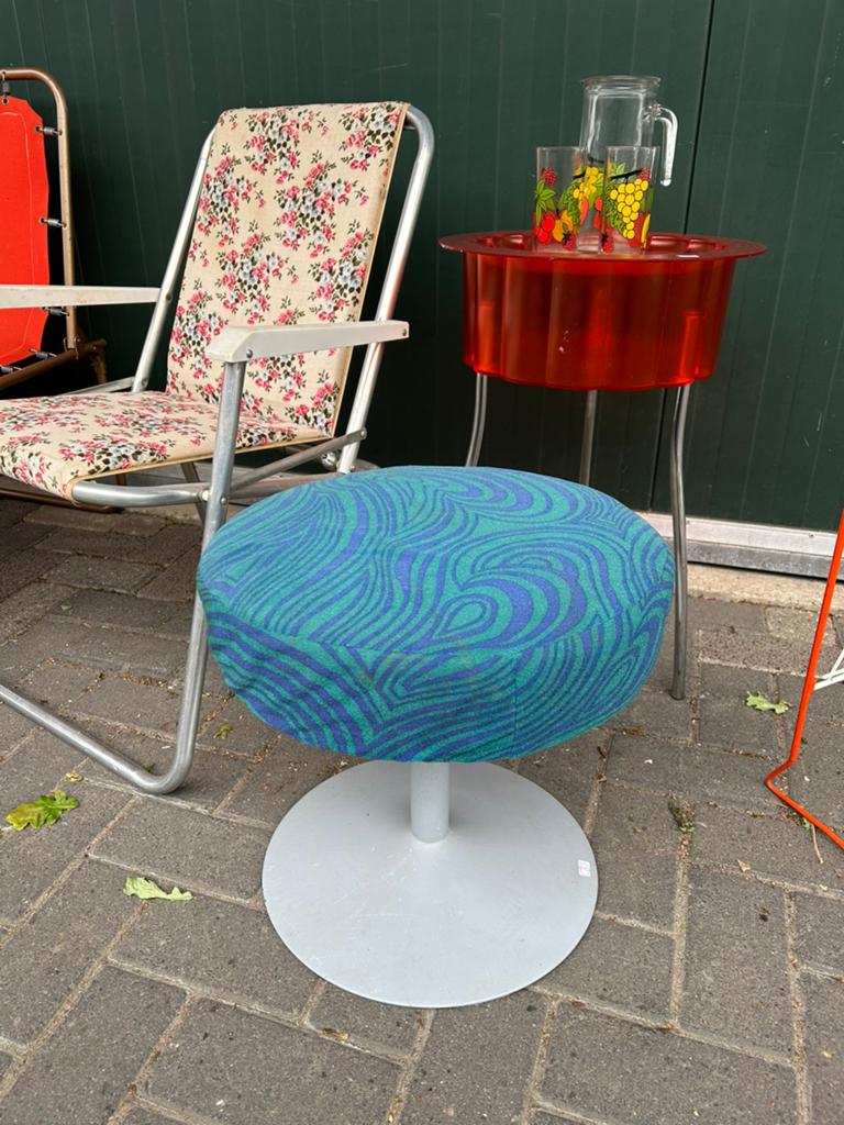 Vintage jaren 70 blauw grijze kruk, tulpen voet, ?, Zo goed als nieuw, ?, ?